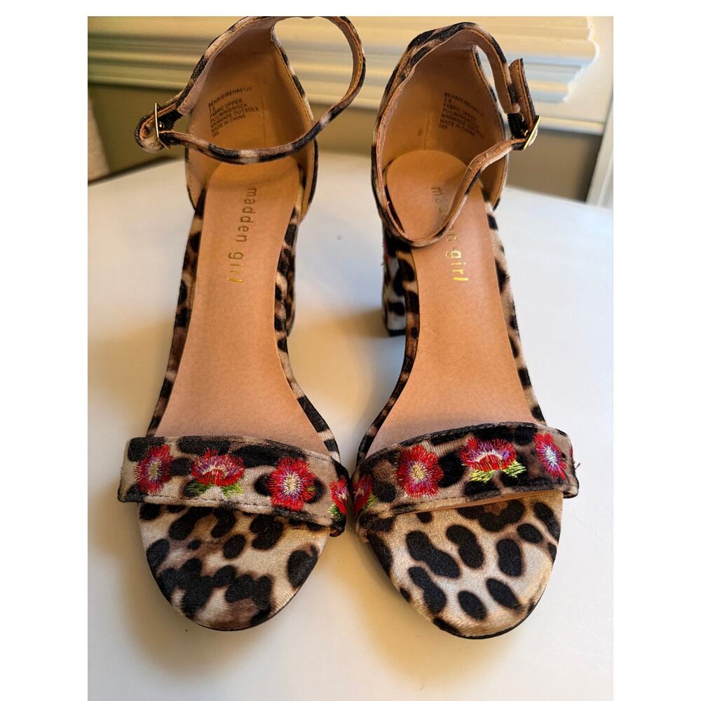 Madden Girl Behave Leopard Velvet Embroidered Floral Block Heel 7.5